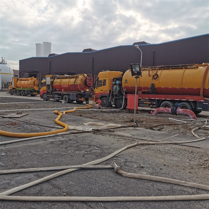 常山污水池清理